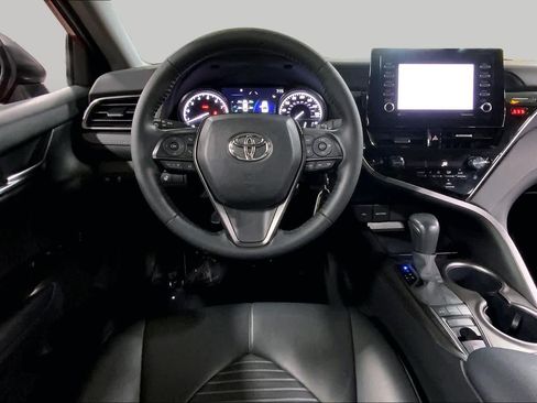 Used 2023 Toyota Camry SE w/ Cold Weather Package AWD/4WD image 6