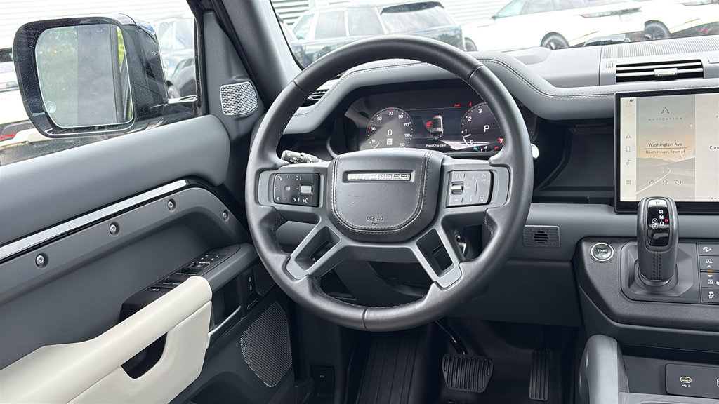 Used 2023 Land Rover Defender 130 X-Dynamic SE AWD/4WD image 22