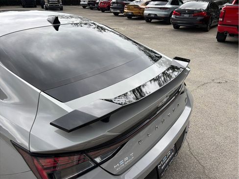 Used 2022 Hyundai Elantra N FWD image 15