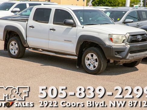 Used 2014 Toyota Tacoma PreRunner w/ Convenience Package RWD image 1