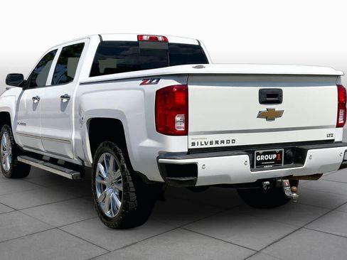 Used 2017 Chevrolet Silverado 1500 LTZ Z71 w/ LTZ Plus Package AWD/4WD image 12