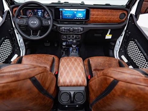 Used 2026 Jeep Wrangler Unlimited Sport image 2