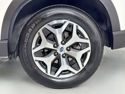 Used 2022 Subaru Forester Premium AWD/4WD image 8