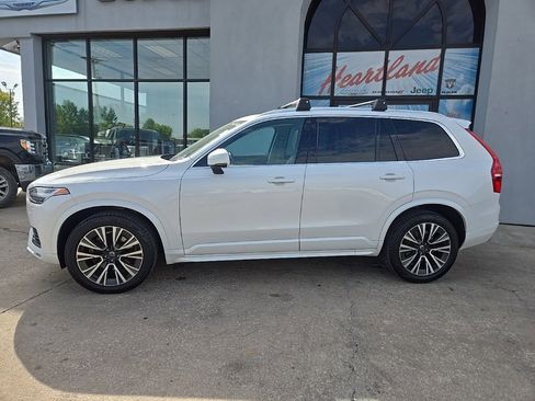 Used 2021 Volvo XC90 T6 Momentum image 5