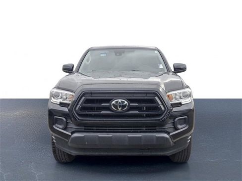 Used 2022 Toyota Tacoma SR w/ SR Convenience Package image 2