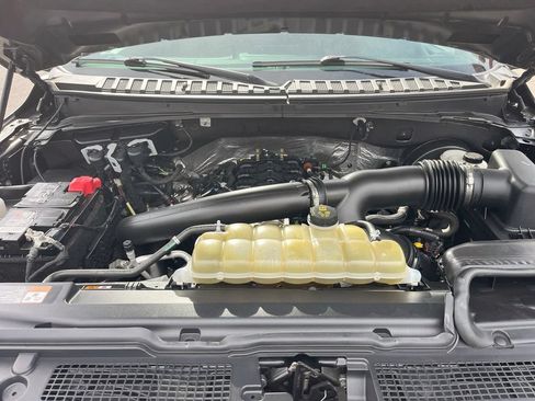 Used 2021 Ford Expedition XLT RWD image 30