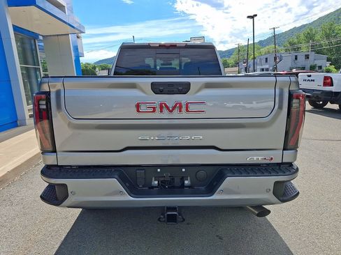New 2026 Chevrolet Blazer LT w/ Convenience Package AWD/4WD image 5