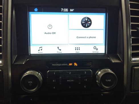Used 2016 Ford F150 XLT w/ Equipment Group 302A Luxury AWD/4WD image 25