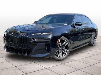 Used 2025 BMW 750e xDrive video 1