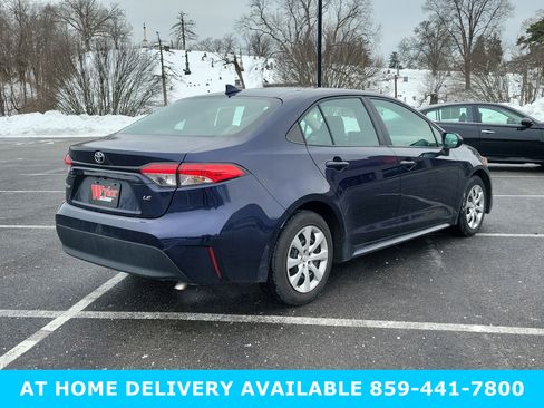 Used 2024 Toyota Corolla LE image 4