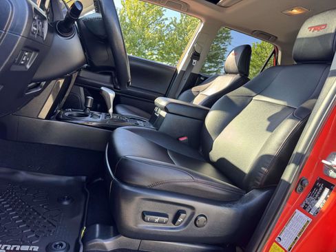 Used 2023 Toyota 4Runner TRD Pro AWD/4WD image 17