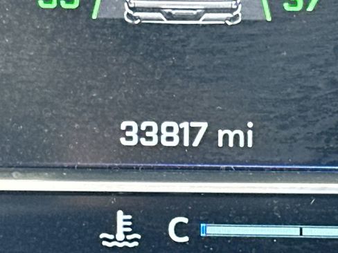 Used 2022 Chevrolet Silverado 1500 LT image 28