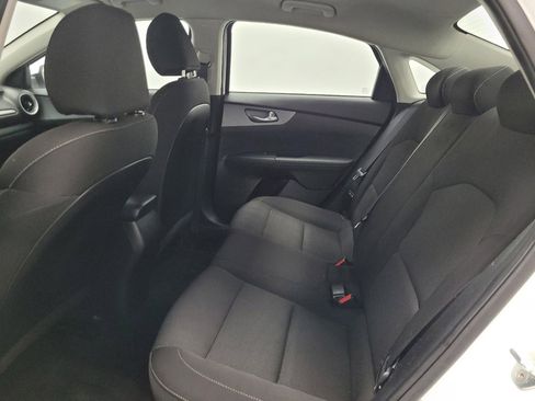 Used 2021 Kia Forte LXS FWD image 18