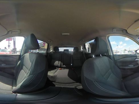 Used 2025 Nissan Rogue SV FWD image 44