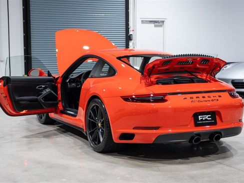 Used 2017 Porsche 911 Carrera GTS RWD image 34