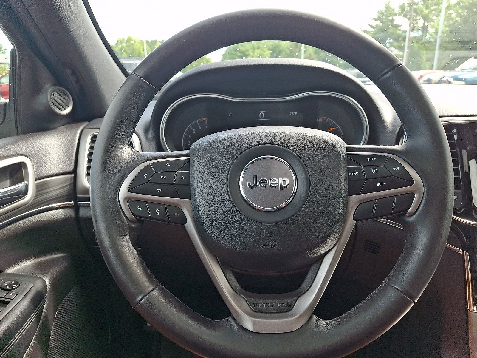 Used 2020 Jeep Grand Cherokee Limited AWD/4WD image 20