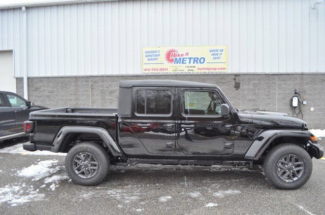 New 2026 Jeep Gladiator Sport AWD/4WD image 9