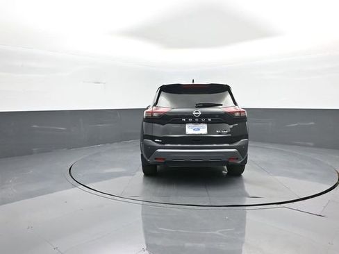 Used 2023 Nissan Rogue SL AWD/4WD image 6