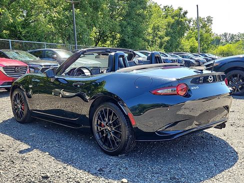 Used 2023 MAZDA MX-5 Miata Club w/ Brembo/BBS Recaro Package RWD image 4