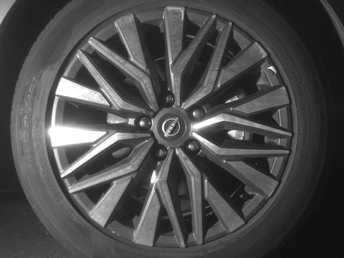 Used 2025 Nissan Altima 2.5 SV image 13