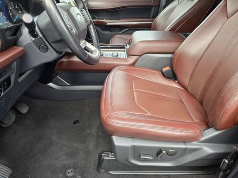 Used 2024 Ford Expedition Max Limited AWD/4WD image 12