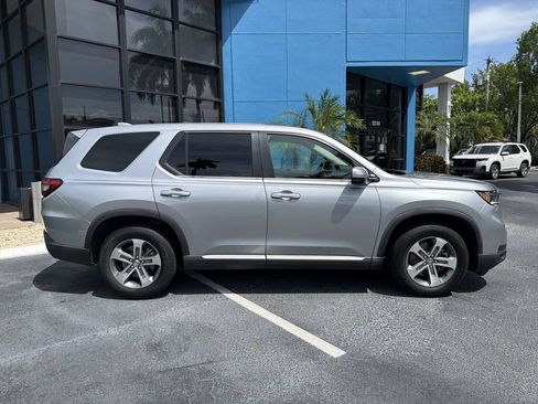 Certified 2023 Honda Pilot EX-L image 9