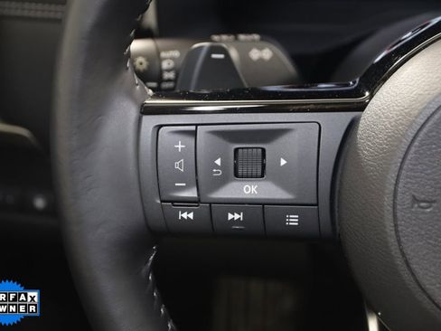 Used 2024 Nissan Pathfinder Platinum w/ Cargo Package image 36