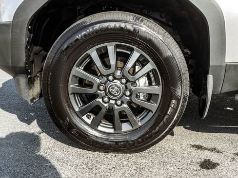 Used 2025 Toyota Land Cruiser 1958 image 32