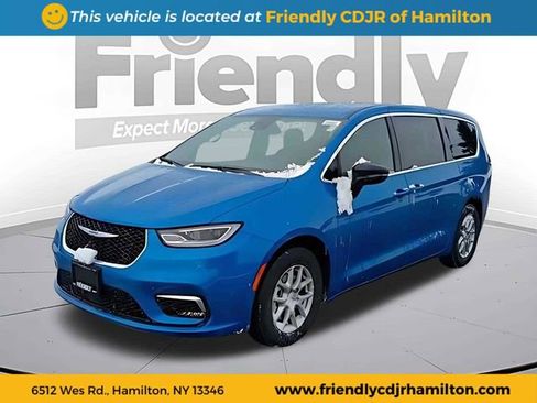 New 2026 Chrysler Pacifica Select FWD image 1