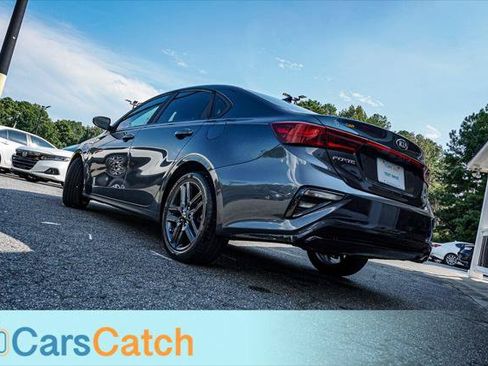 Used 2019 Kia Forte LXS FWD image 4