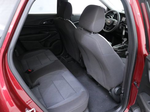 Certified 2024 Chevrolet Trax LS image 27