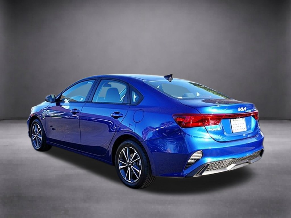 Used 2023 Kia Forte LXS w/ LXS Technology Package FWD image 7