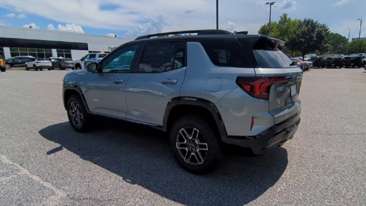 Used 2026 GMC Terrain AT4 w/ Technology Package II AWD/4WD image 7