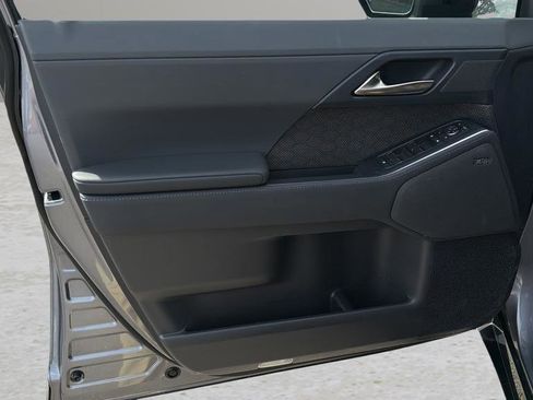 Used 2025 Lexus GX 550 w/ Accessory Package (Z1) image 10