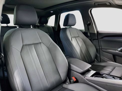 Certified 2025 Audi Q5 Premium w/ Convenience Package AWD/4WD image 15