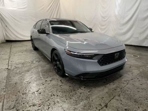 Used 2025 Honda Accord Sport image 1