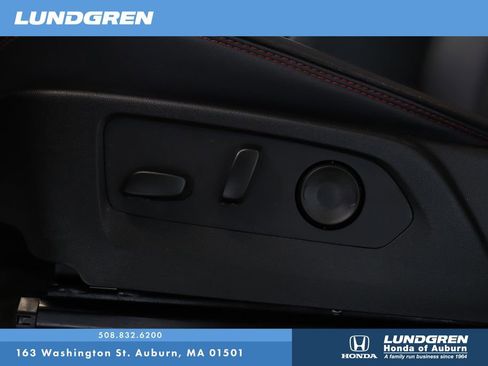 Used 2024 GMC Canyon AT4X image 12