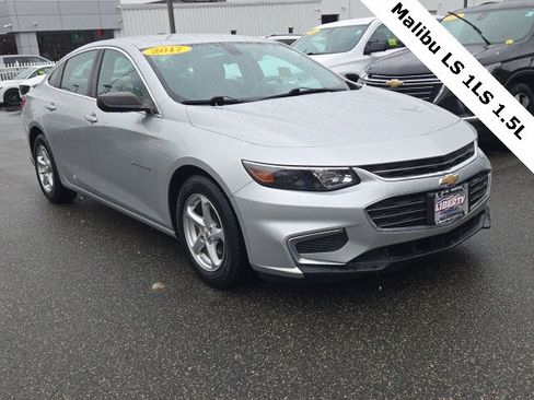 Used 2017 Chevrolet Malibu LS image 2