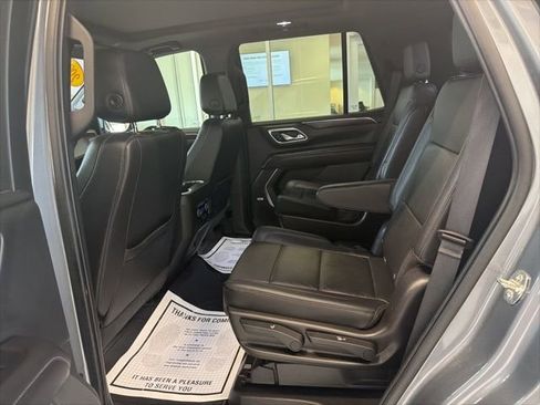 Used 2021 Chevrolet Tahoe LT w/ LT Signature Package image 17
