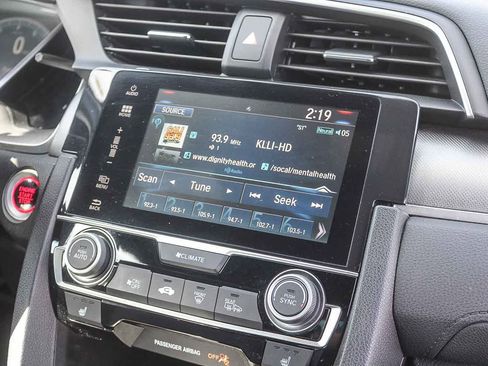 Used 2017 Honda Civic EX-T image 18