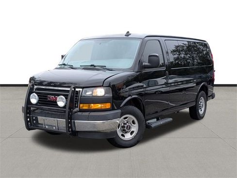 Used 2018 GMC Savana 3500 LT w/ LT Preferred Equipment Group image 1