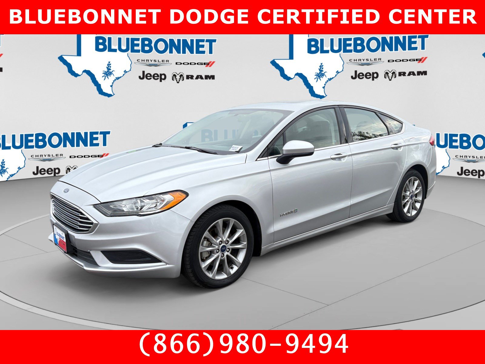 Used 2017 Ford Fusion SE FWD image 1
