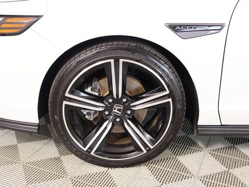 Used 2025 Honda Accord Sport image 18