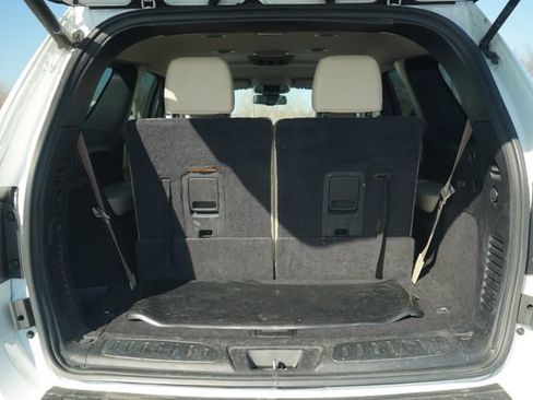 Used 2016 Dodge Durango Limited w/ Nav & Power Liftgate Group image 17