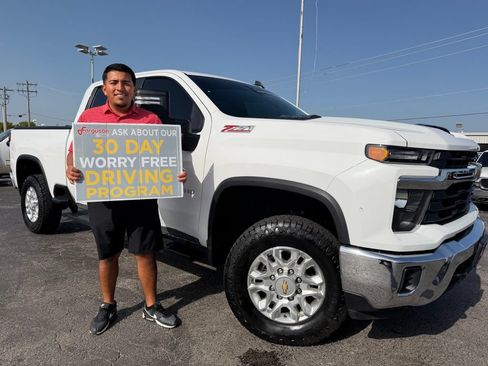 Used 2024 Chevrolet Silverado 2500 LT AWD/4WD image 1
