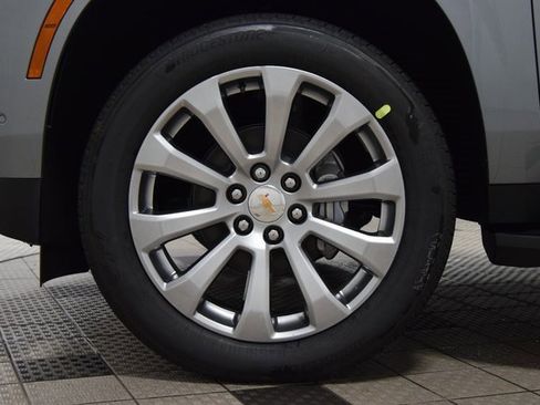 New 2026 Chevrolet Suburban Premier w/ Sun And Tow Package image 28