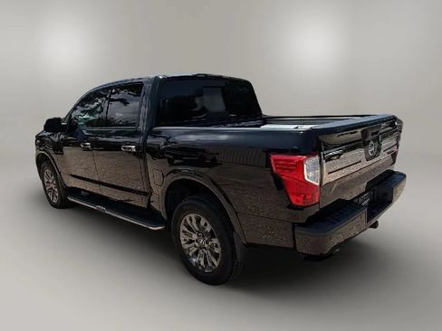 Used 2017 Nissan Titan Platinum Reserve AWD/4WD image 4