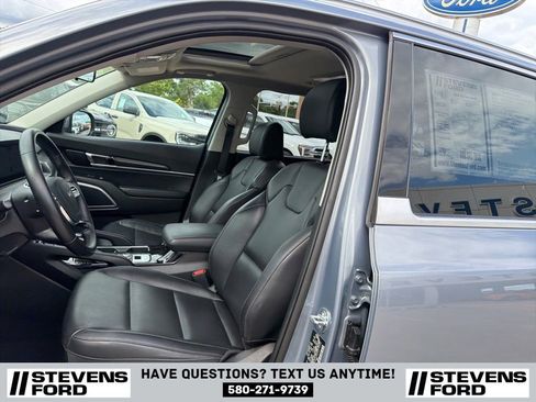 Used 2025 Kia Telluride S AWD/4WD image 14