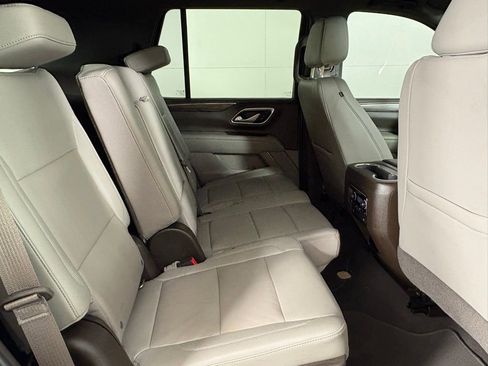 Used 2021 Chevrolet Tahoe LT w/ Luxury Package RWD image 21