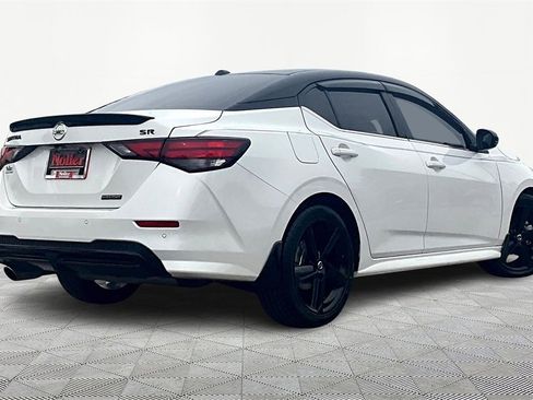 Used 2023 Nissan Sentra SR w/ Midnight Edition Package image 2